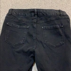 Black skinny jeans